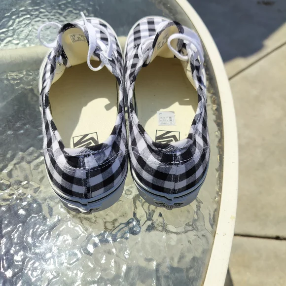 Vans Unisex Black and White Checkered Sneakers SzM-7.5 W-9. - Picture 6 of 12